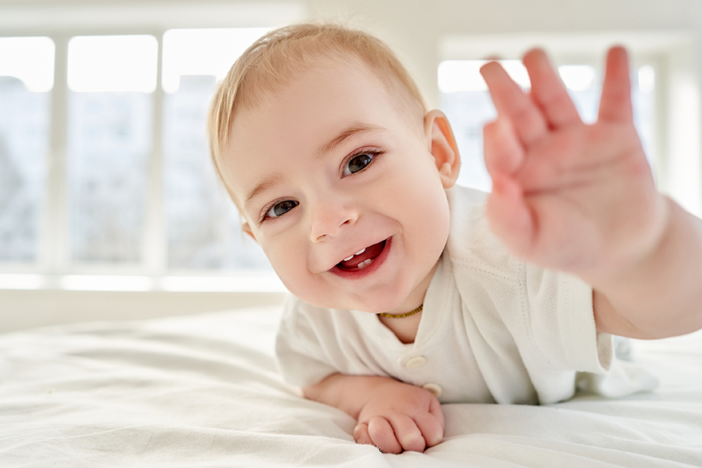 Baby Signing Helps Build Their Early Communication